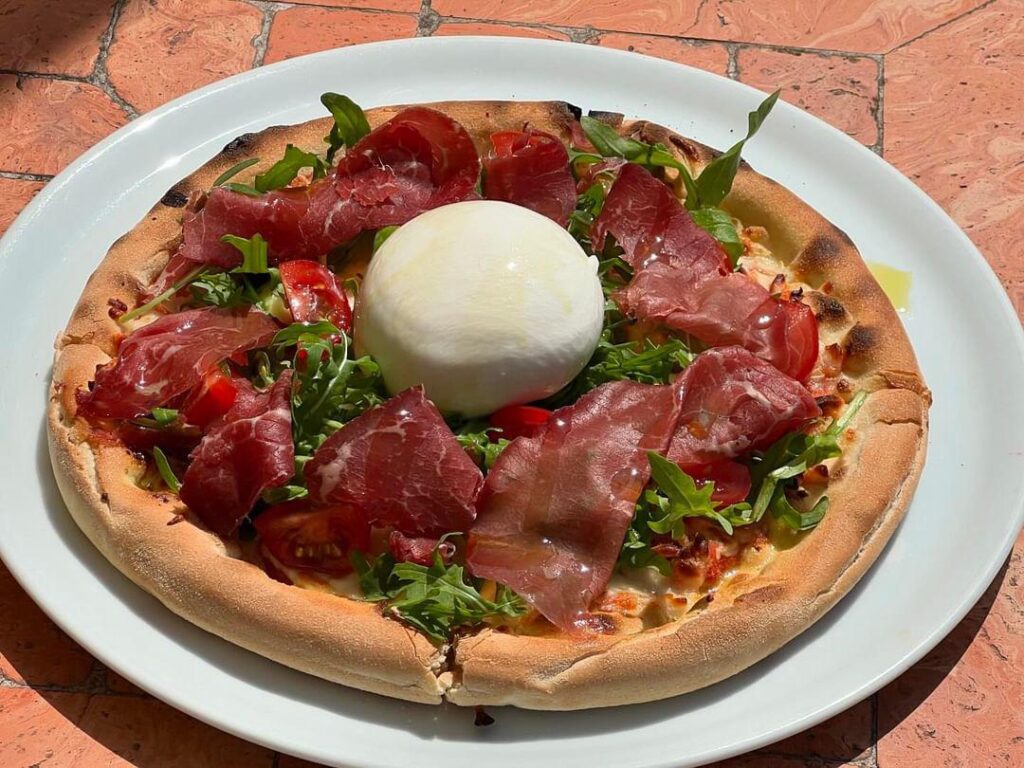 Ristorante & Pizzeria Bastia Höchberg Pizza